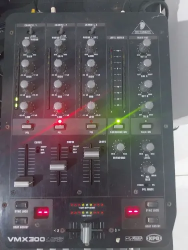 Mixer Behringer VMX 300