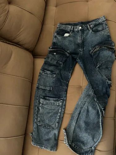 Calça Jeans Zara modelo Cargo/ baggie
