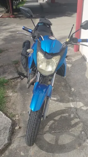 Vendo ou troco está moto