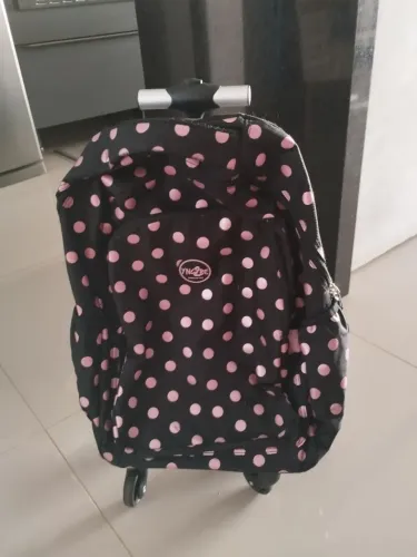 Bolsa 4 rodinhas semi nova