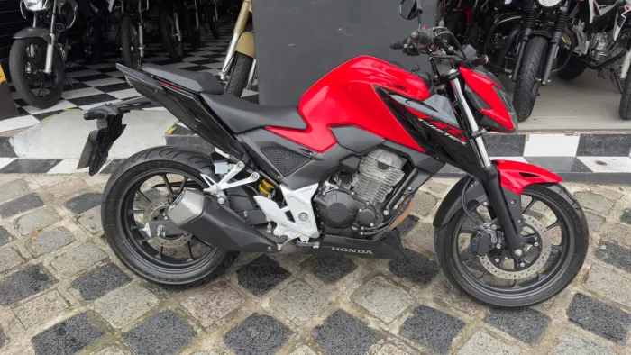 Cb 300f Twister Abs - 2023 - Aceito moto na troca 