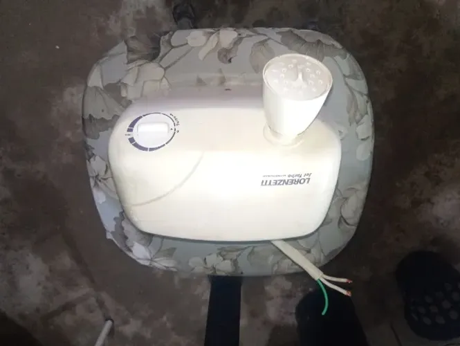 Chuveiro Lorenzetti Jet Turbo pressurizado