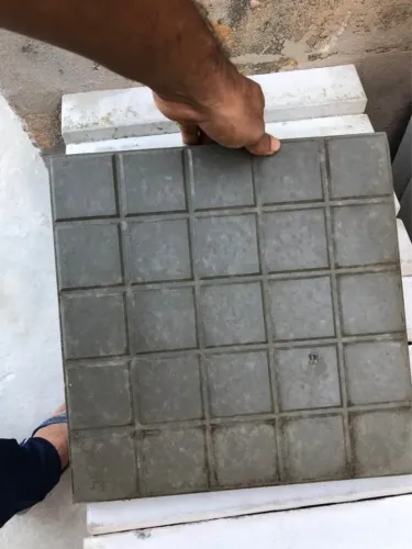 PISO DE CONCRETO LADRILHO 33x33x2,5 CM - PROMOÇÃO IMPERDÍVEL!
