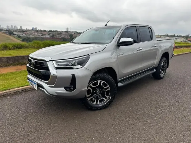 Toyota Hilux CD SRX 4X4 2.8 TDI 16V Diesel Aut. 2024