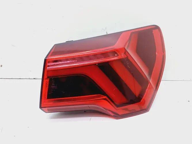 Lanterna Direita Audi Q3 1.4 2020 83a945092 Direito