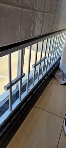 Grade de aluminio em perfeito estado como nova 500 reais