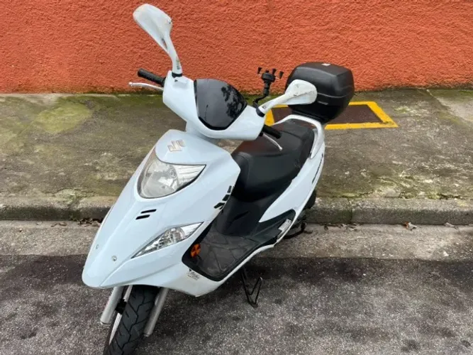 Suzuki Burgman 125i - 2016/2017