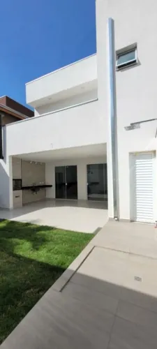 Sobrado com 3 dormitórios à venda, 164 m² por R$ 780.000 - Condomínio Residencial Laguna -