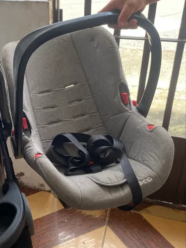 Bebê conforto vende-se
