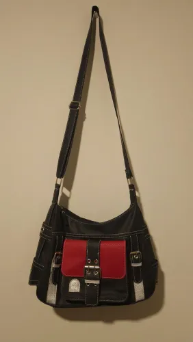 Bolsa Transversal Preta Bordô Vintage Grunge Couro Macio Y2K Goth