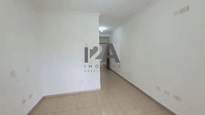 Sobrado com área de 300 m2 de construção, na Vila Yara -Osasco - 4 dormitórios, sendo 2 su