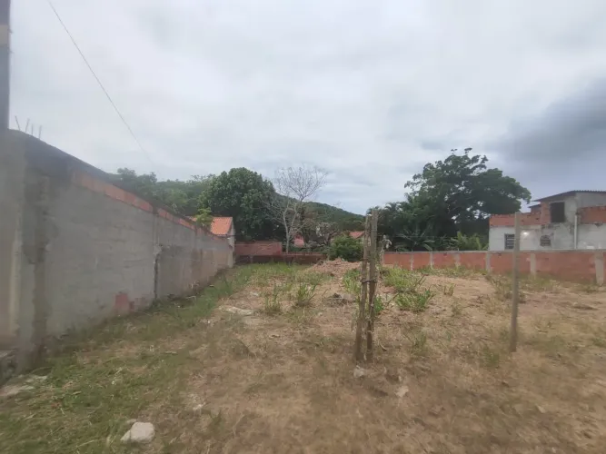 Vendo terreno Iguaba grande 450 metros quadrados