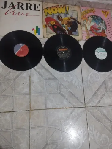 Vinil