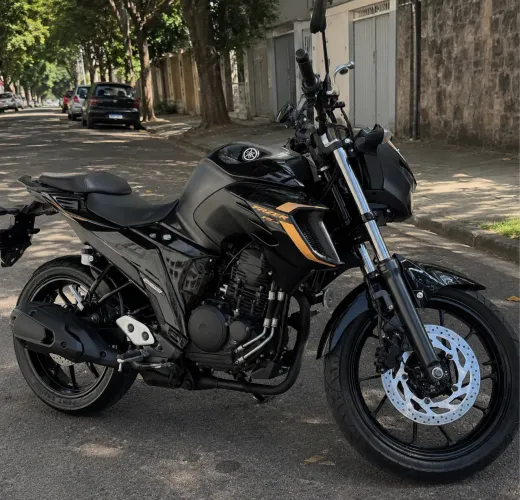 Fz25 baixíssimo km