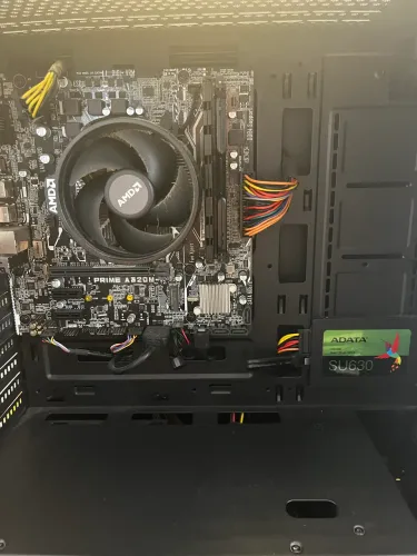 PC Gamer Ryzen 5 3400G 16GB SSD + Monitor Samsung Curvo 24?