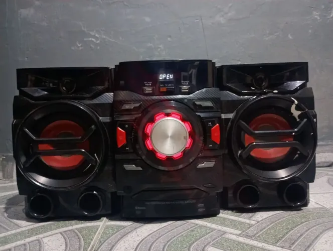 LG XBoom CM4350 - Para Conserto ou Peças