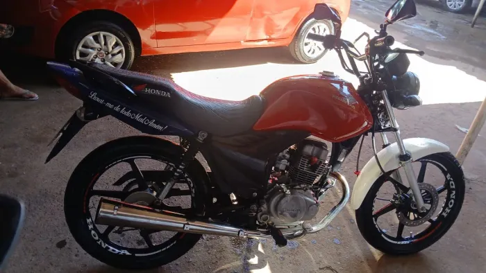 Vendo moto em bom estado de conservação 