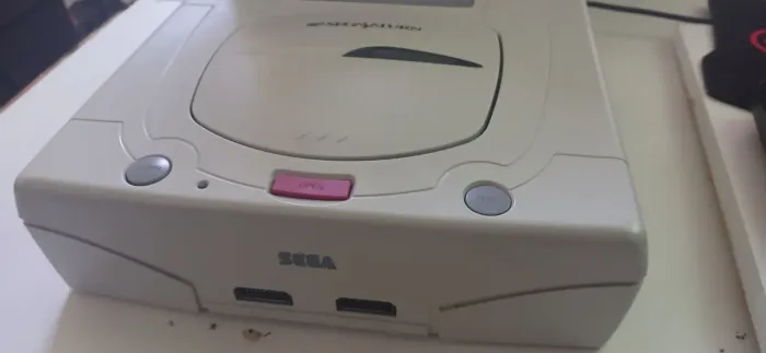 Sega Saturno Japonês, Saroo +Controle + street fighter zero 2, leitor ruim