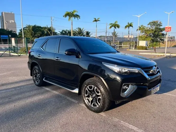 Toyota Hilux SW4 SRX 4X4 2.8 TDI 16V Dies. Aut. 2020