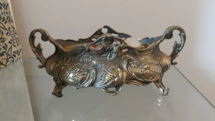 Jardineira vintage - estilo clássico - peça de antiquário