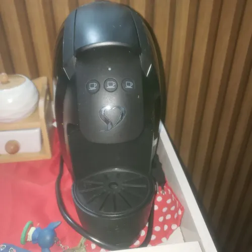 Cafeteira expresso três corações