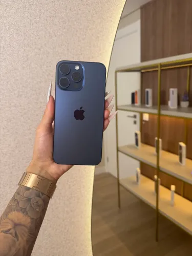 iPhone 15 Pro Max Titânio Azul IMPECÁVEL