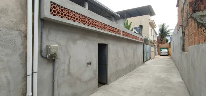 Casa em vila fechada, 3 qts, Terraço, Poço artesiano e bomba dagua, Vilar dos Teles RJ