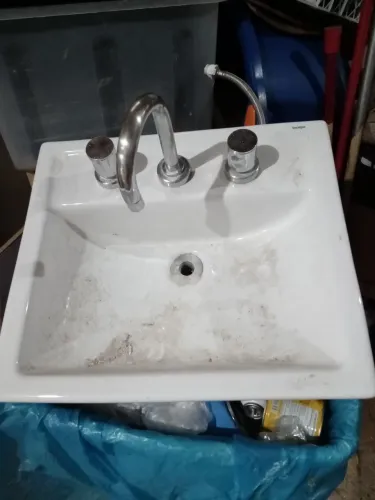 vendo conjunto de pia pra banheiro