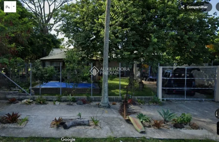 Casa 3 dormitórios 120m2 privativos 2 vagas de garagem no bairro Daniela