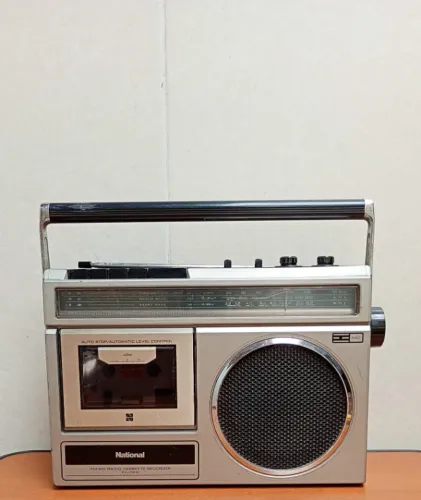 Rádio National Rx_1454W dv00156