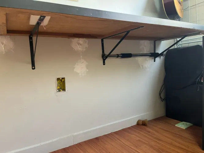 Mesa suspensa para escritório