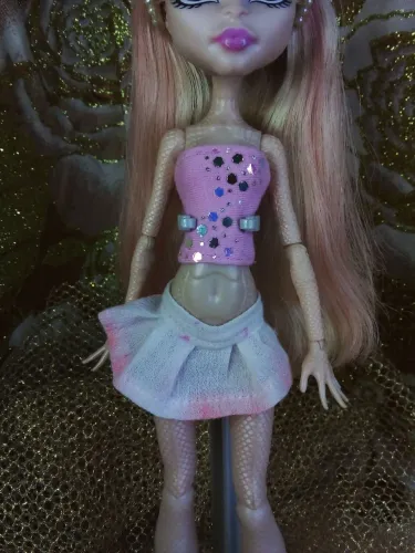 Saia e blusinha para Monster High G1