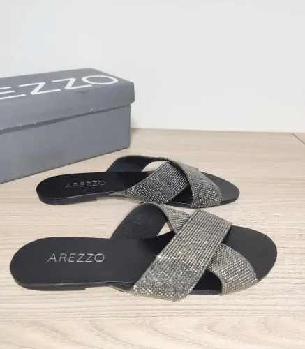 rasteirinha arezzo brilhante preta 37