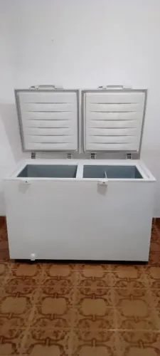 (( VALOR COM A ENTREGA)) FREEZER HORIZONTAL 2 PORTAS ELECTROLUX 400 LITROS