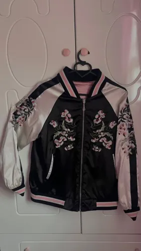 Jaqueta Bomber Dupla Face Bordada Rosa e Preto