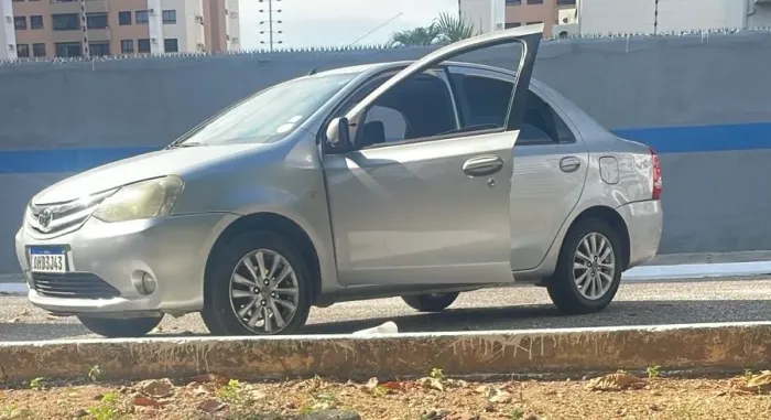 Toyota Etios XLS Sedan 1.5 Flex 16V 4P Mec. 2013