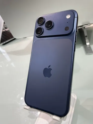 iPhone 17 Promax 2 meses de uso bateria 100%
