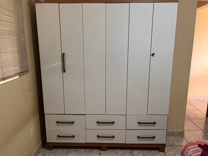 Guarda-Roupa Dallas Larg. 1.53m  casal 6 Portas 6 Gavetas Freijó/Branco Carioca