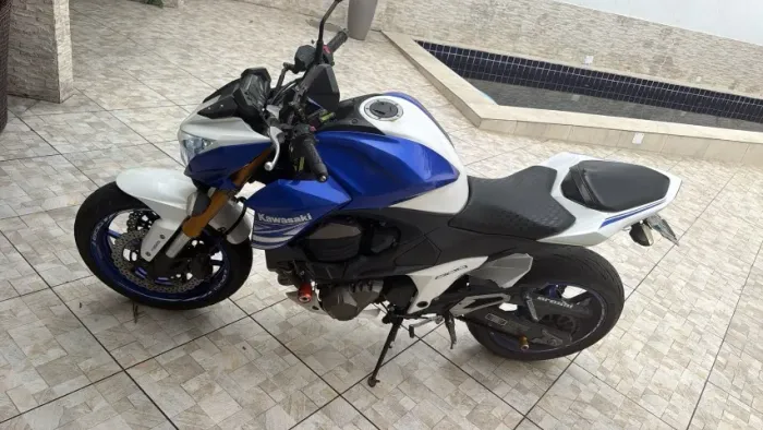 KAWASAKI Z800 AZUL | 4 CILINDROS | LINDA E MUITO CONSERVADA