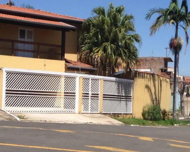 Sobrado à venda no Jardim Eulina, Campinas