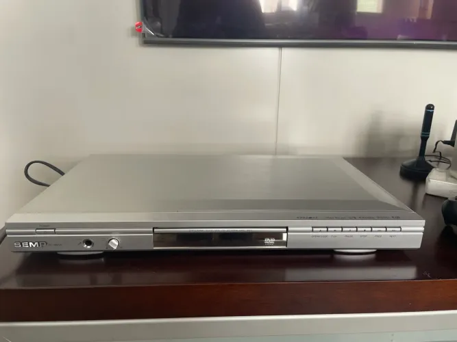 Aparelho DVD SEMP