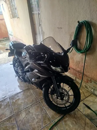 R15