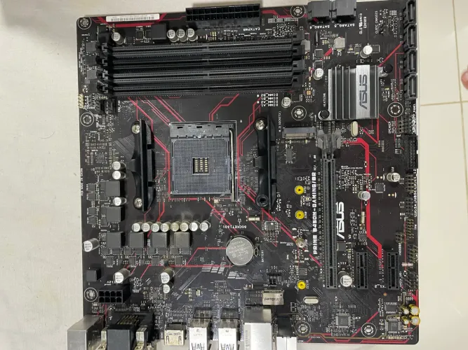 Placa mãe b450 Gaming