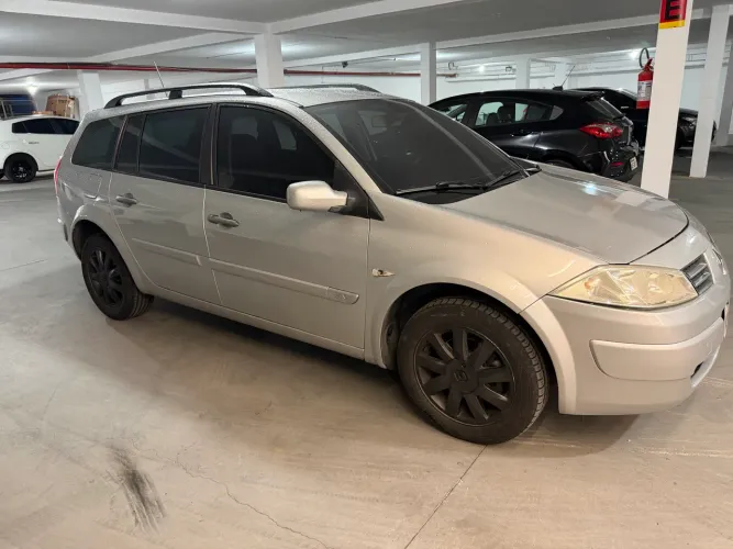 Renault Megane Grand Tour Dynam. Hi-flex 1.6 16V 2011