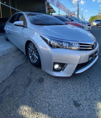 Toyota Corolla Altis 2.0 Flex 16V Aut. 2015