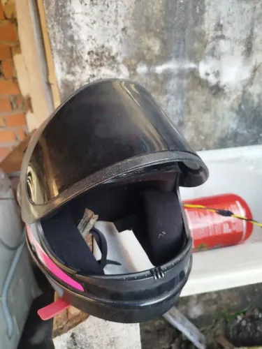 Capacete em ótimo estado
