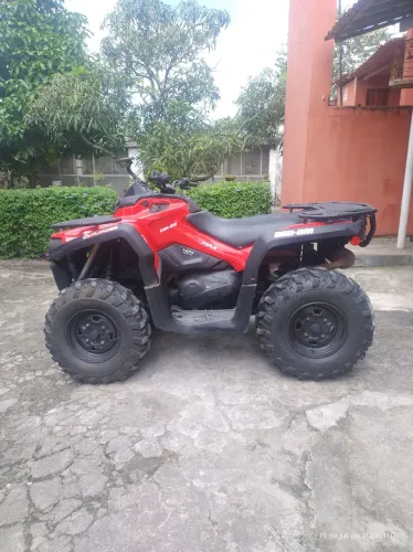 Quadriciclo Can-an 450cc 2015