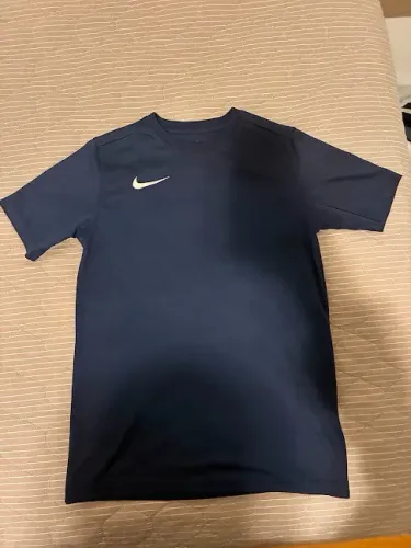 Camisa Nike tecnologia Dry-Fit Azul marinho Tamanho L infantil