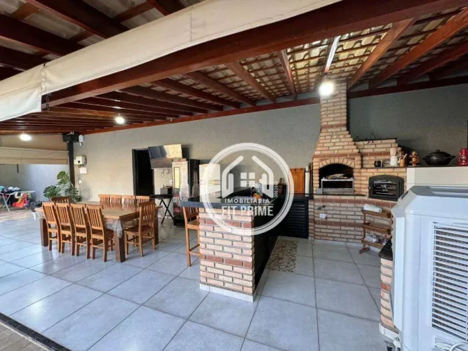 Sobrado com 4 dormitórios à venda, 380 m² por R$ 950.000,00 - Jardim das Palmeiras - Bady