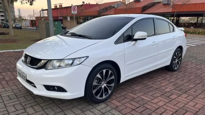 Honda Civic Sedan LXR 2.0 Flexone 16V Aut. 4P 2016